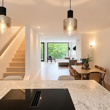 The Frogner Park Townhouse With 2 Garages Vakantiehuis Oslo