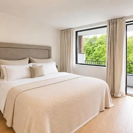 The Frogner Park Townhouse With 2 Garages Oslo